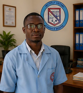 Professeur(e) du secondaire - photo à venir